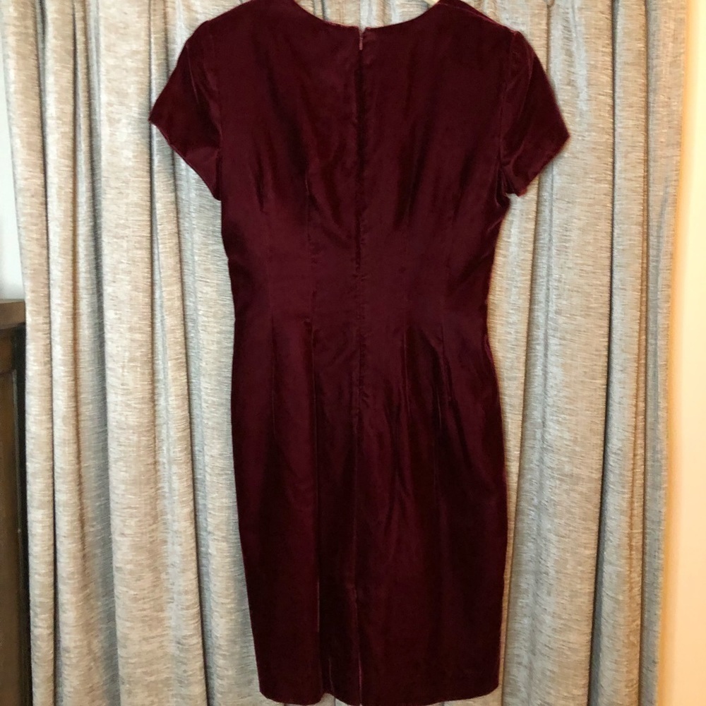 Vintage Liz Claiborne Dresses Burgundy Red Velvet Sweetheart Neckline Dress 10 - Picture 13 of 16